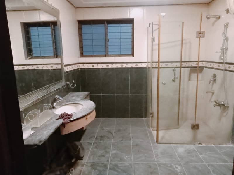 Luxurious 2 Kanal House For Sale In DHA Phase 2, Islamabad 10