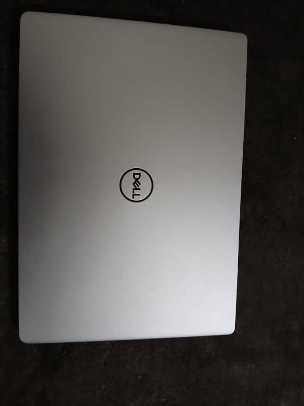 Dell Laptop Cor i5 8th Gen 9