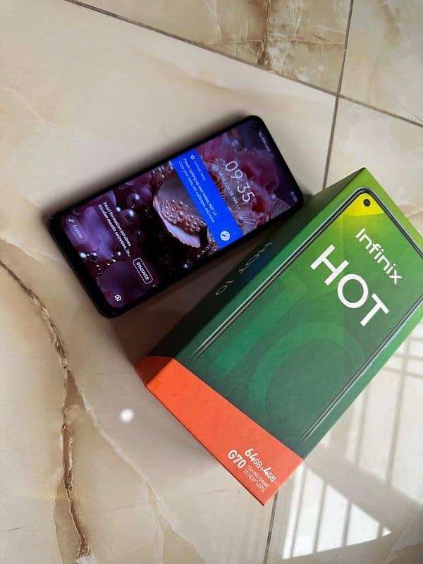 Infinix Hot 10 4 64 for sale 2