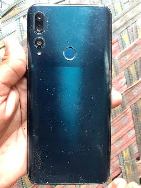 Huawei Y9 Prime 2018 4