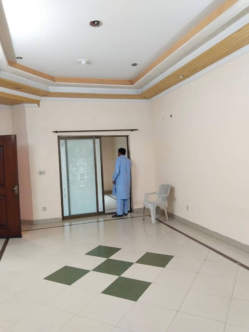 8 Marla Lower Portion For Rent In Johar town 5