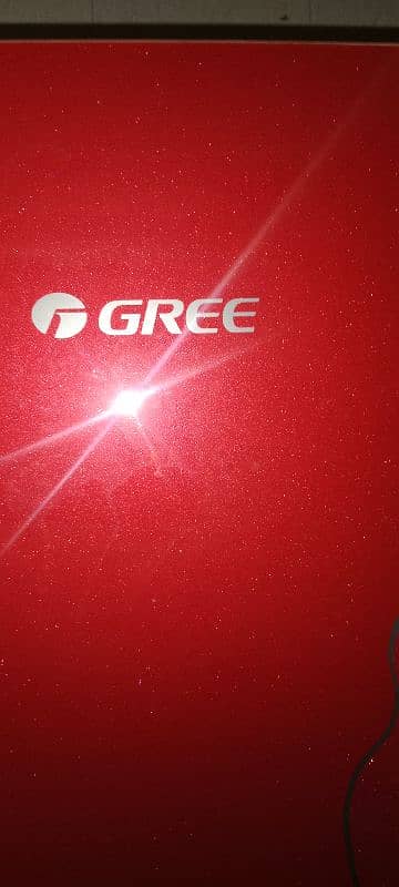 gree  refrigerator 1