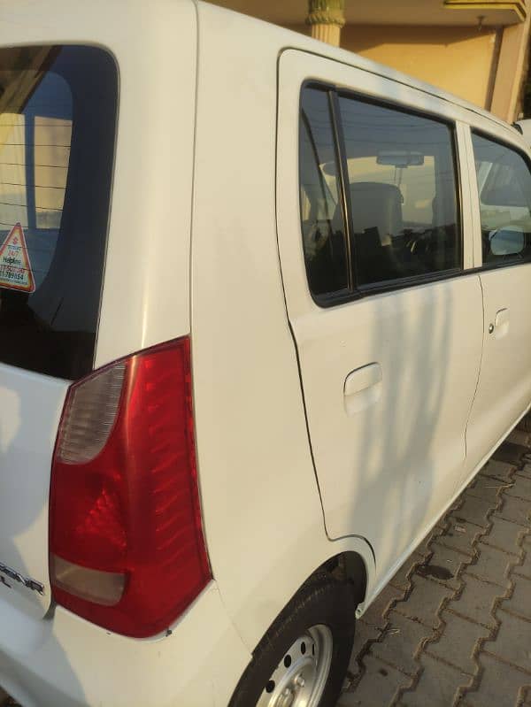 Suzuki Wagon R 2018 5