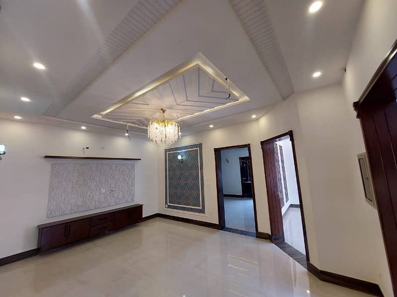 10 Marla House For Sale Is Available In Johar Town Phase 1 11