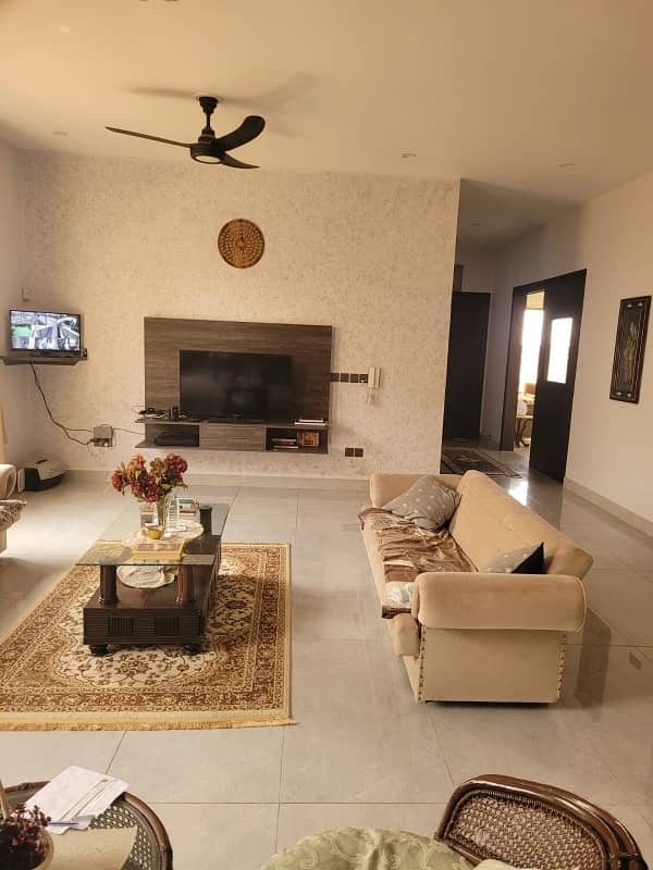 Spacious 500 Square Yards Bungalow In Khyaban-E-Shajar , DHA ,Phase 8 5