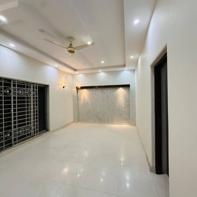 1 Kanal Corner House Like New House Available For Sale In Johar Town Prime Location 6