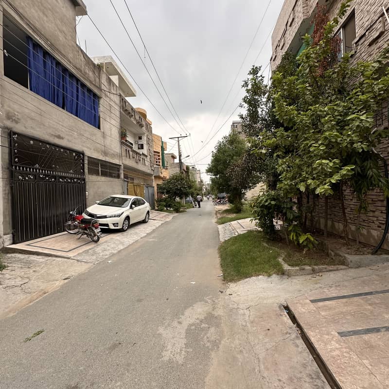 5 Marla House Used House Available For Sale In Johar Town Prime Location 7