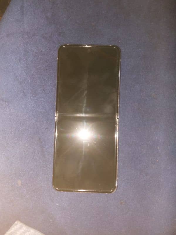 Samsung Z Flip 5 for sale 5