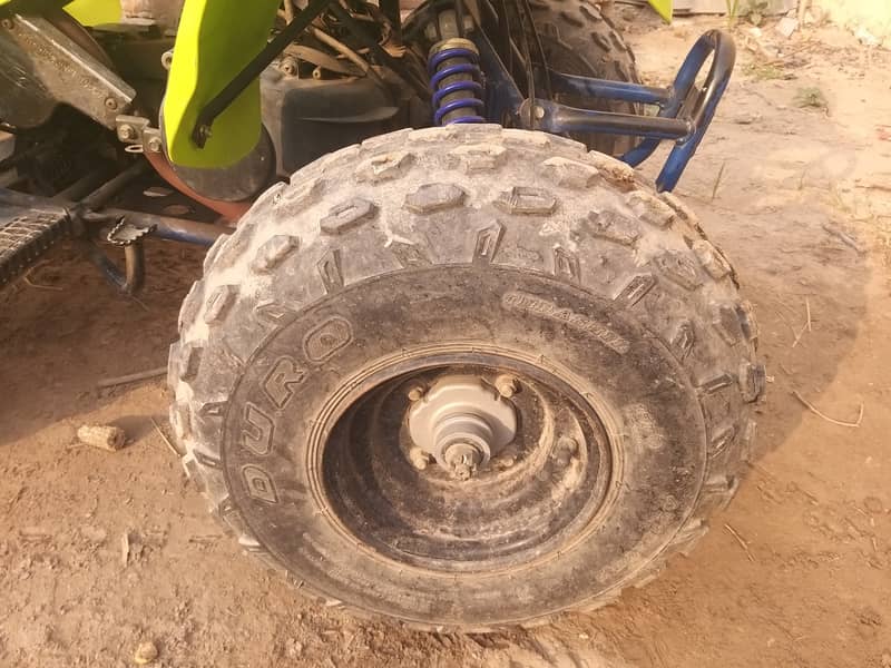 RAPTOR 4 x 4 FOUR WHEELER DIRT DESERT OFF ROAD QUARD BIKE MOUNTAIN 2