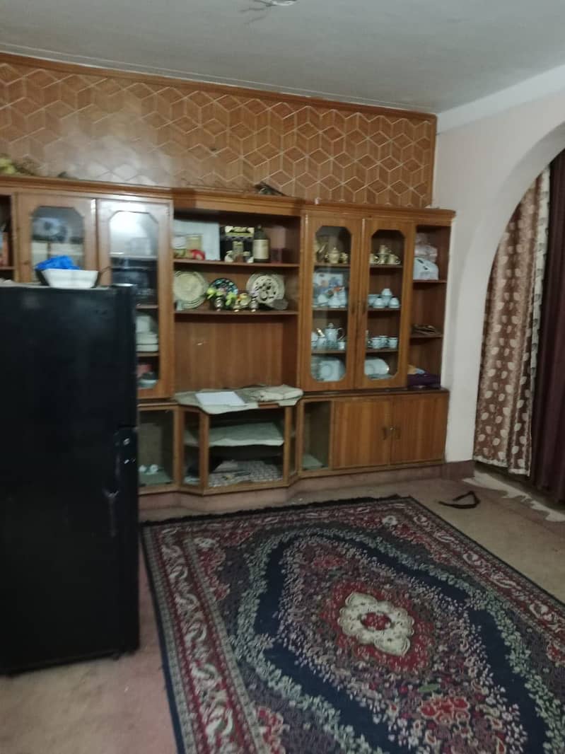 5 Marla House For Sale In Johar Town Block E1 Triple Story (Owner Needy) Lgs School Hot Location Main Apporced Near To Park 5