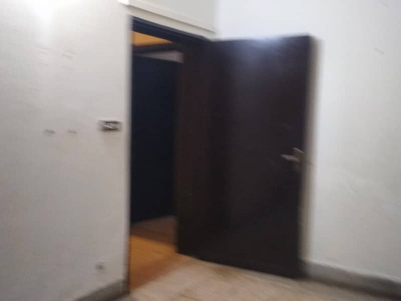 10 Marla House For Sale In Johar Town Block B1 Facing Park Owner Build Hot Location Main Approached Near To Main Road 3