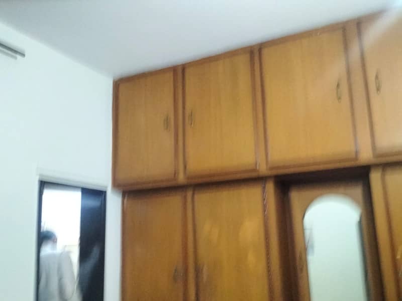 10 Marla House For Sale In Johar Town Block B1 Facing Park Owner Build Hot Location Main Approached Near To Main Road 4