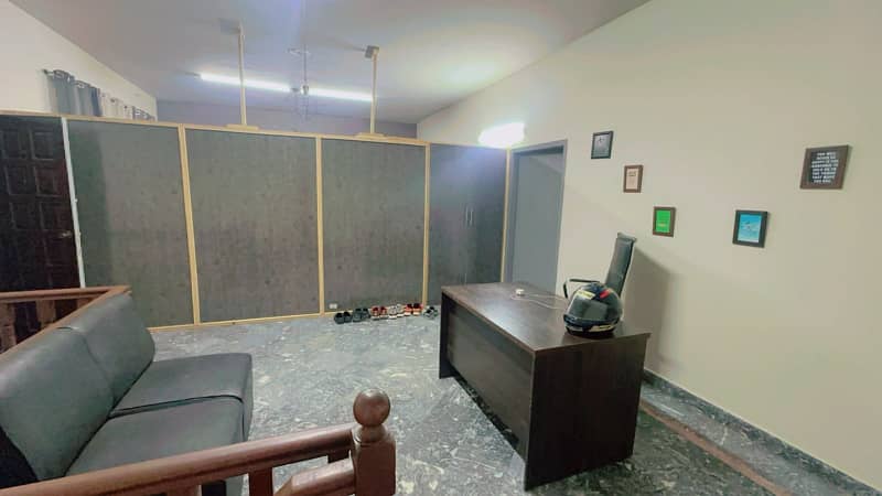 johar town 1500 square feet furnish office for rent for call center software house company office 4