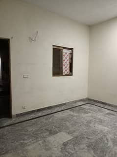 Flat for rent in Johar town for Family and Bachelor (Student + Job holder) and silent office 0