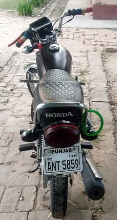 HONDA 125 10/10 CONDITION