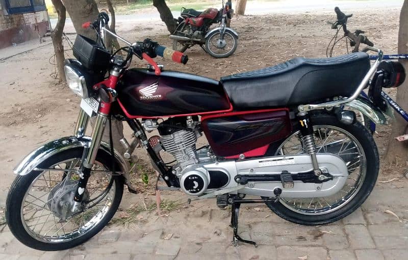 HONDA 125 10/10 CONDITION 1