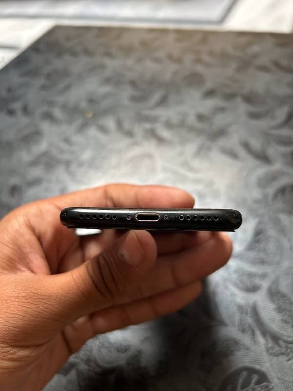 iPhone 7 PTA 128gb 5