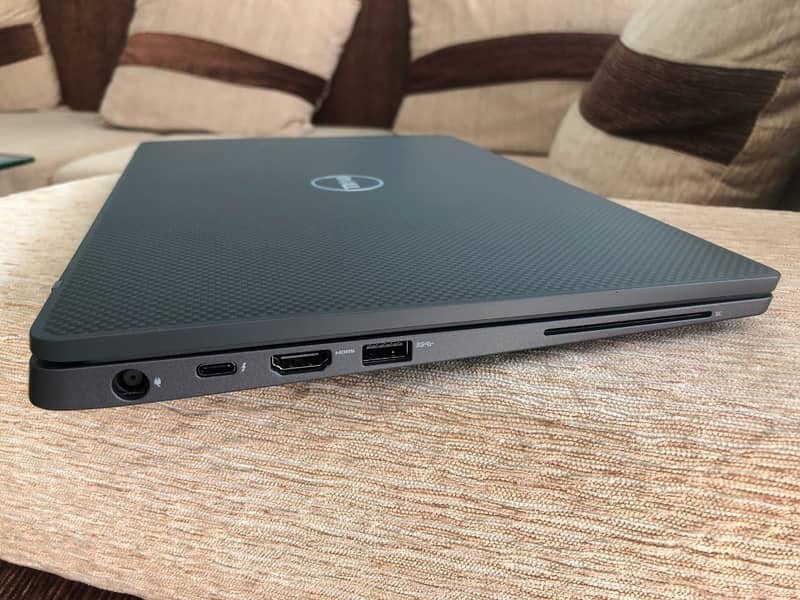 Dell Latitude 7400 Core i5 Gen: 8th RAM: 8GB DDR4 SSD: 256GB 3