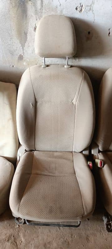 Toyota corolla genuine seats 4