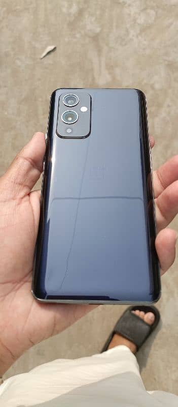 OnePlus 9 5G 1