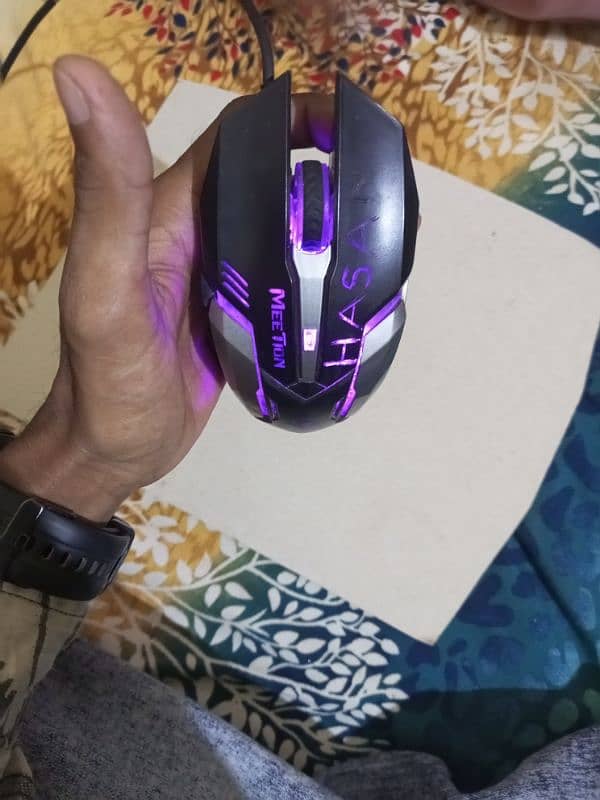 Gaming mouse good working heavy duty 3