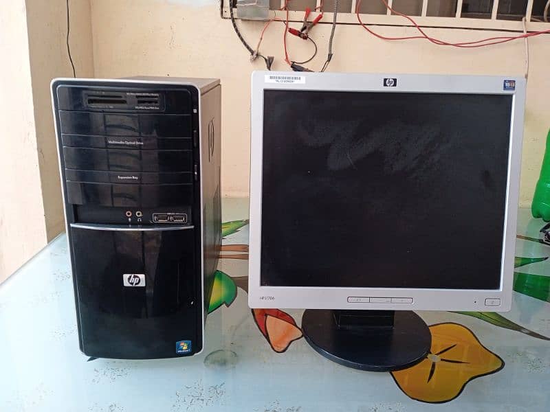 Hp Desktop with Hp LCD 2