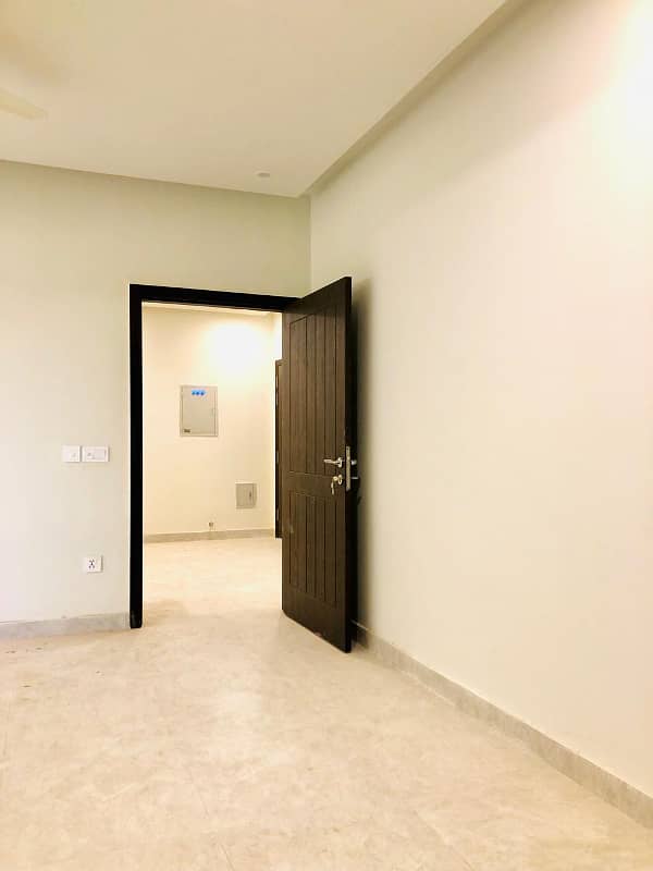 1 bed flat for rent in Zarkoon Heights 1