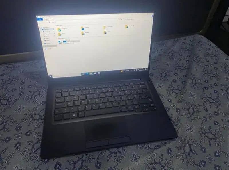 Dell Latitude 7390 8GB/256GB SSD RS:63000 5