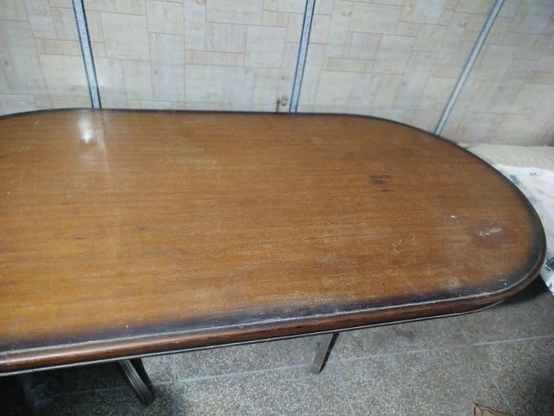 Dining Table urgent sale 2