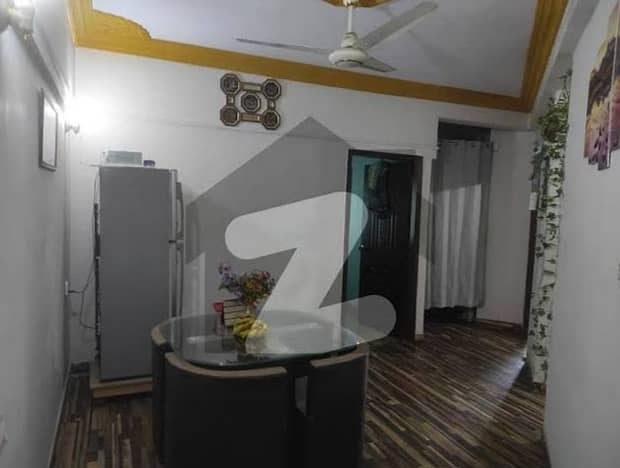 Flat for Sale. GRACE RESIDENCY Location: Gulshan-e-iqbal block 4 Maskan Chowrangi, near Karachi University 2