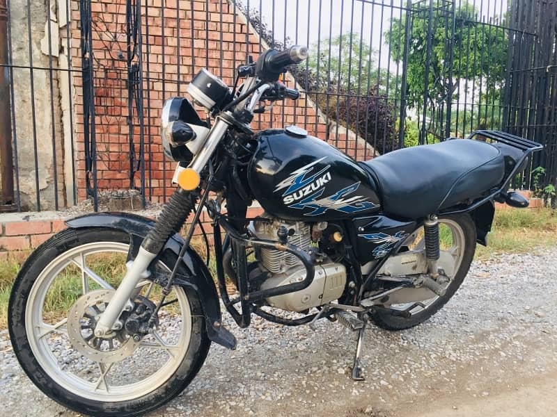 Suzuki GS150 Special Edition 1