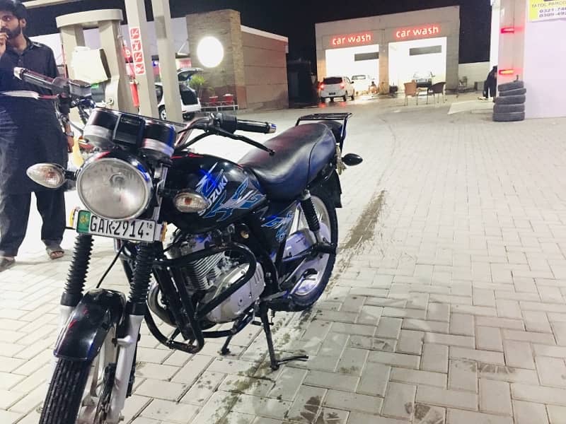 Suzuki GS150 Special Edition 4