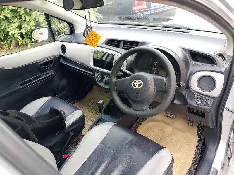 Toyota Vitz 2011 9