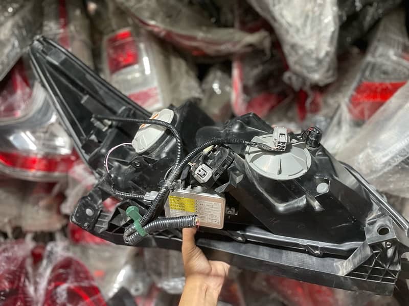 Honda Stream Head Lights tail lights Honda Fit GP1 GP2 Shuttle BR-V X 11