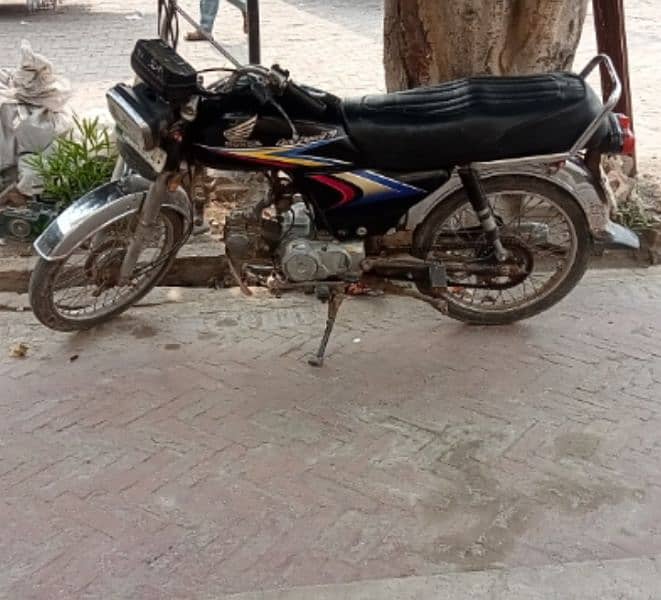 Honda 70 cc 2010 model genuine condition 0