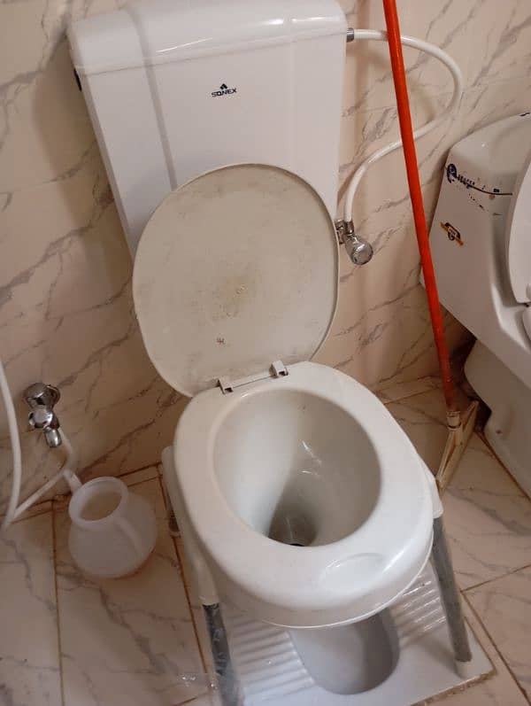 Plastic commode new toilet 4