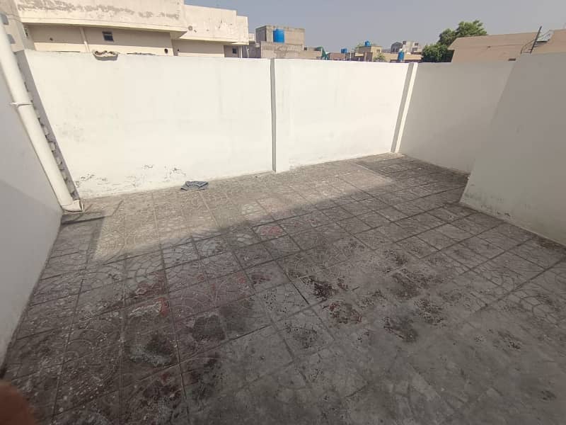 10 Marla Beautiful Owner Build House Available for sale in pia society near LDA office Main Boulevard JOHAR TOWN 19