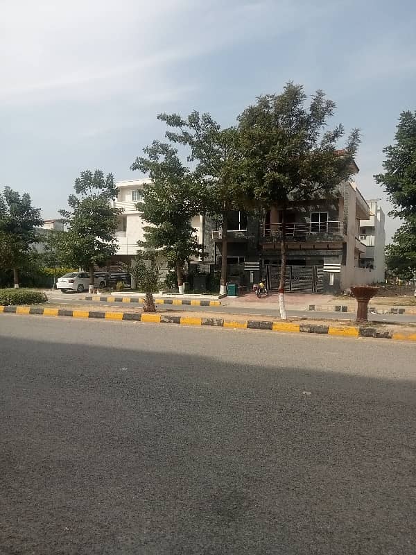 14 MARLA UPPER PORTION FOR RENT WITH GAS IN CDA APPROVED SECTOR F 17 MPCHS ISLAMABAD 48