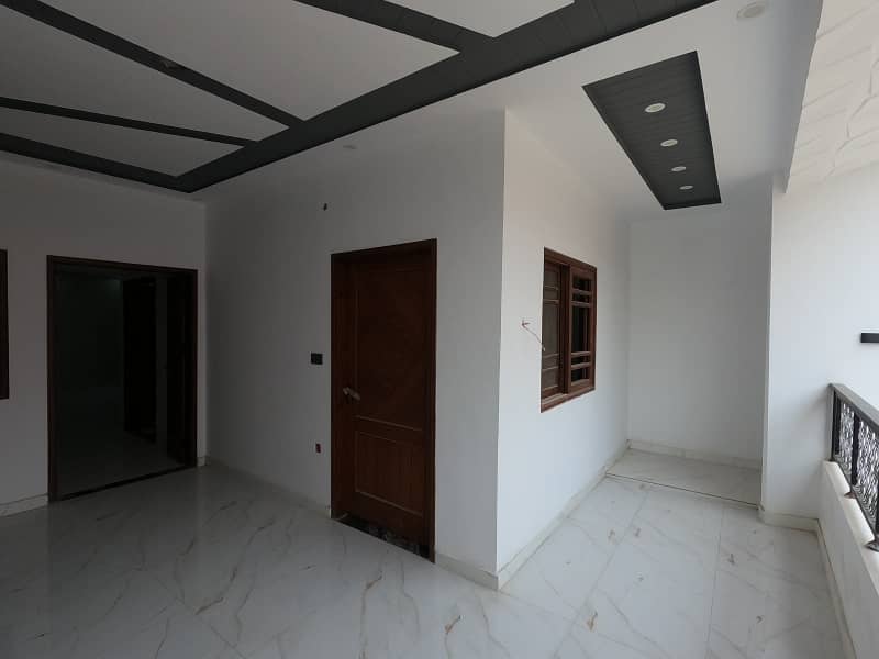 Highly-Desirable 233 Square Yards House Available In North Nazimabad - Block H 19