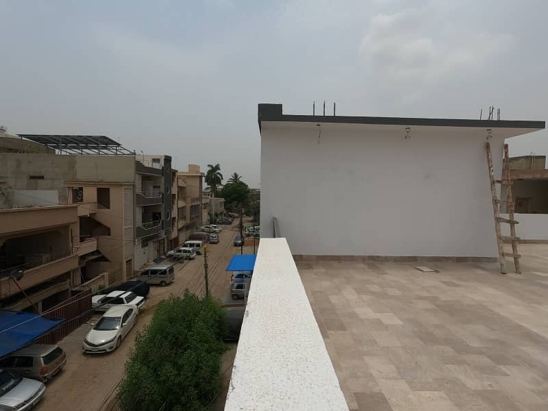 Highly-Desirable 233 Square Yards House Available In North Nazimabad - Block H 26