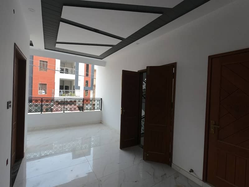 Highly-Desirable 233 Square Yards House Available In North Nazimabad - Block H 27