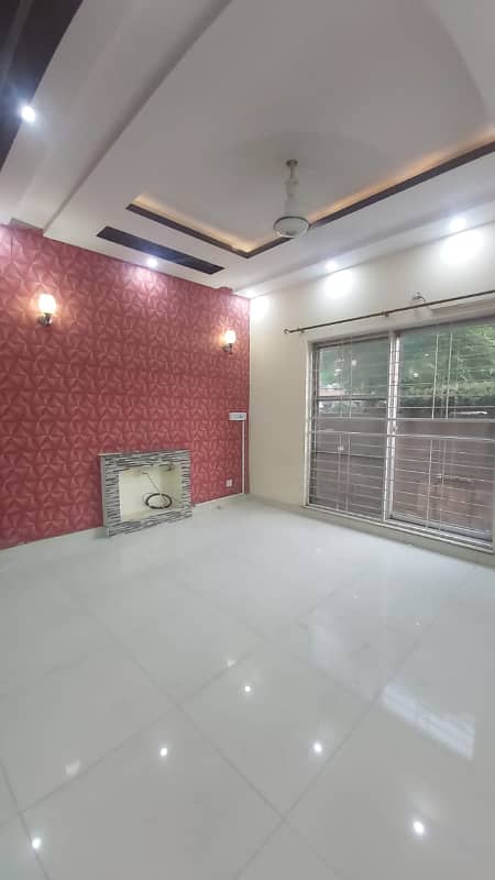 Prime Location 8 Marla Modern House Available For Rent in Bahria Town Safari Block 0