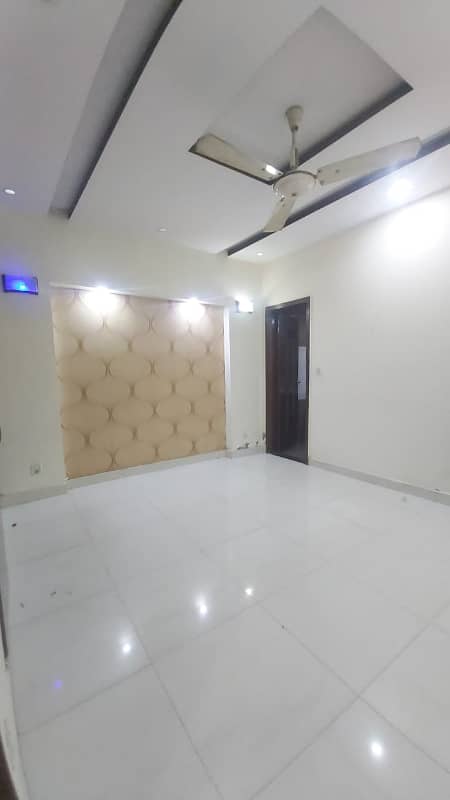 Prime Location 8 Marla Modern House Available For Rent in Bahria Town Safari Block 7