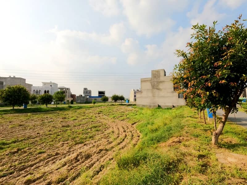 Prime Location 3 Marla Residential Plot Available For Sale in E Block Al-Kabir Town Phase 2 12