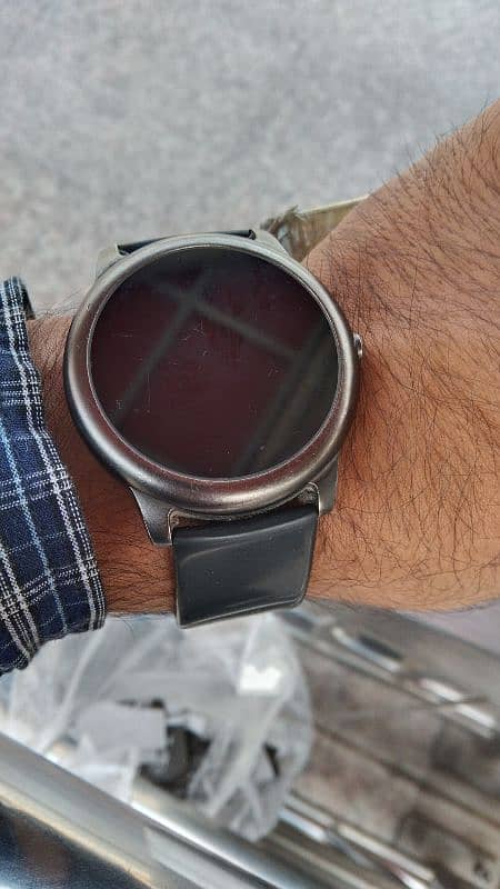 Haylou Solar watch in good condition 1