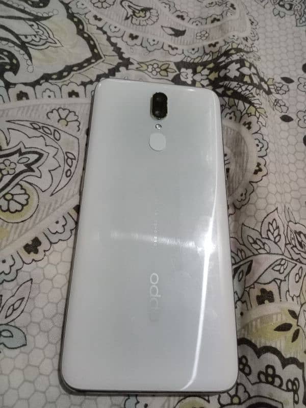 oppo f11 10/10 n. o 03014328799 1