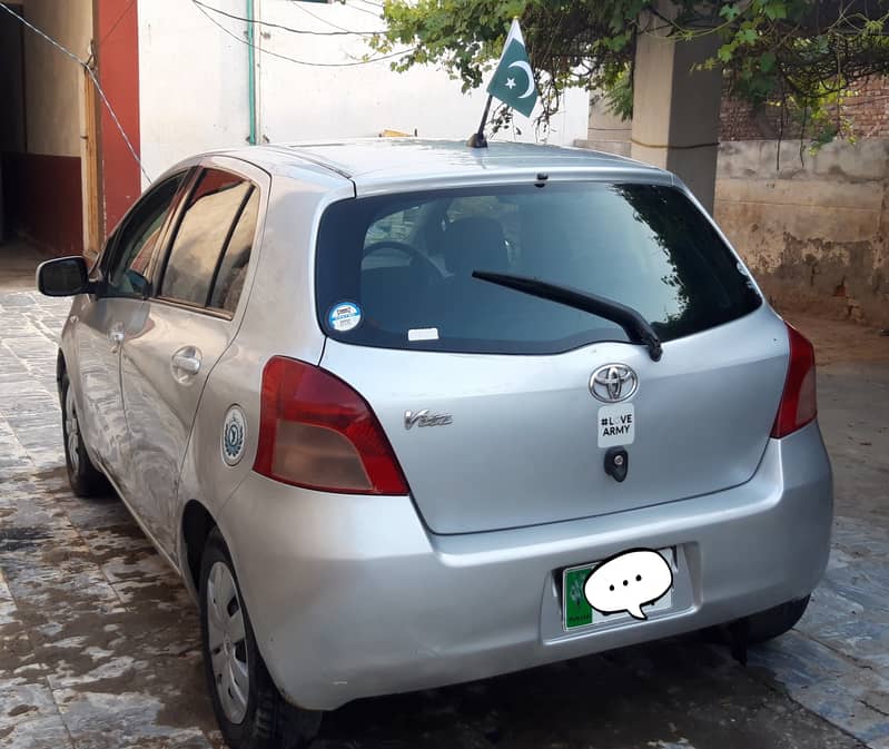 Toyota Vitz 2007 4