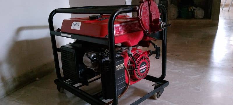 Generator for sale (Honda) used but in good condition, 0