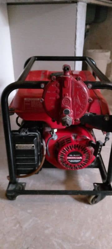 Generator for sale (Honda) used but in good condition, 3