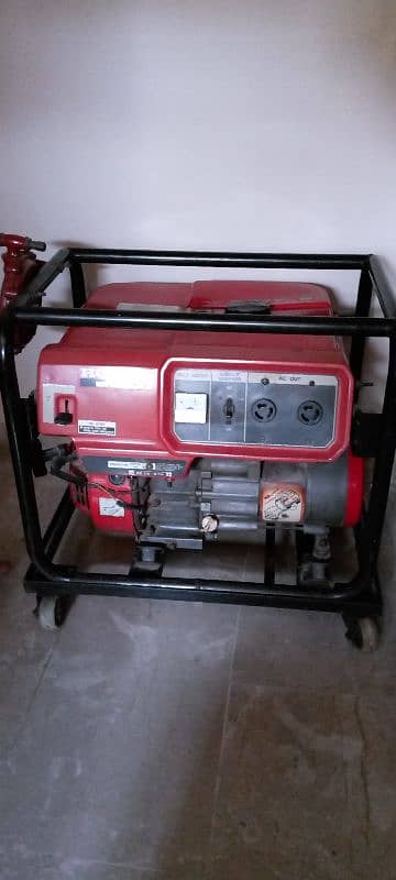 Generator for sale (Honda) used but in good condition, 5